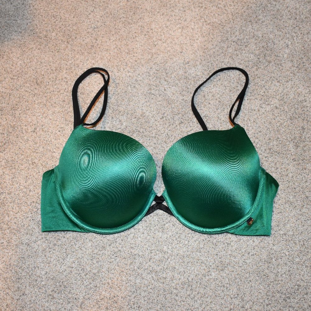 Victoria's Secret Very Sexy Bra 34DD NWOT